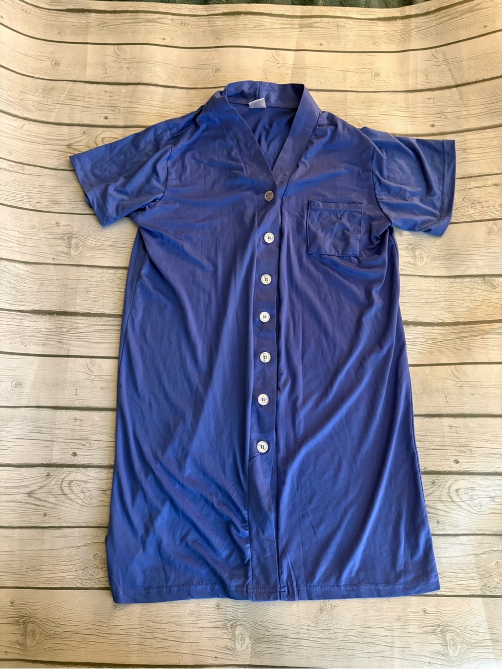 Essentials women’s Short-Sleeve Button-Down nightgown in blue